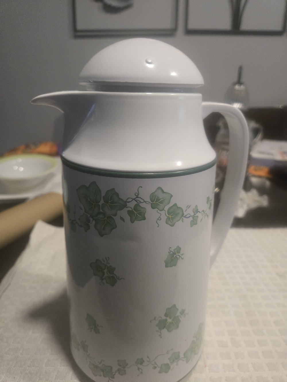 Vintage Corelle by Corning Callaway Ivy Thermique Thermal Carafe 1 QT Insulated